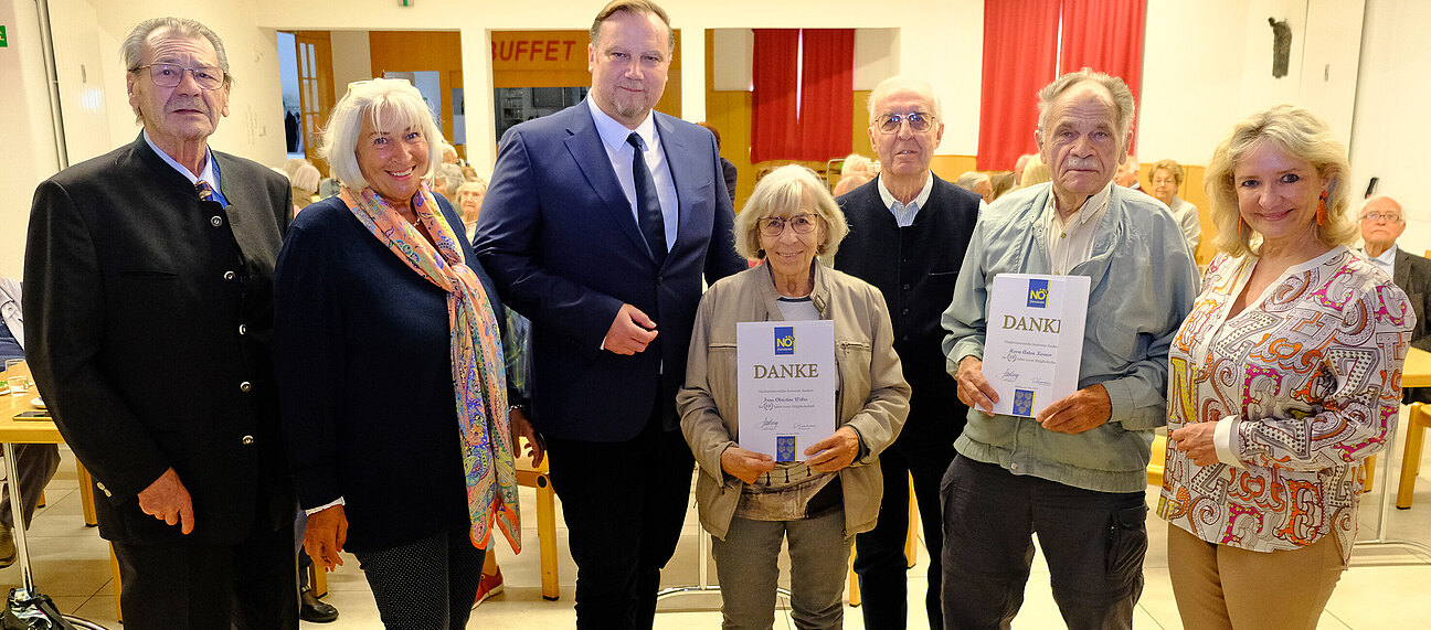 von links: Ferdinand Rubel, Sabine Karl-Moldan, Michael Danzinger, Christl Weber, Gerhard Müller, Anton Karner und Roswitha Zieger.  